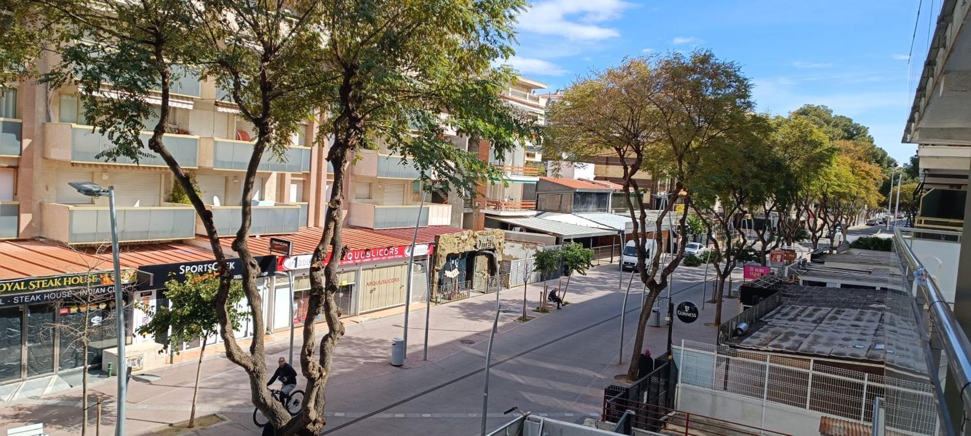Chez Chantal 3 Chambres Au Centre Touristique De Salou Avec Garage Экстерьер фото