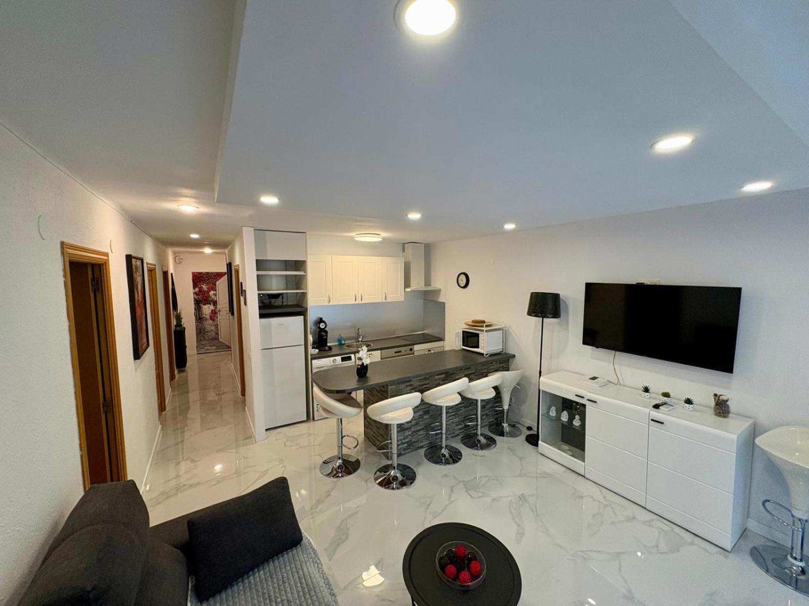 Chez Chantal 3 Chambres Au Centre Touristique De Salou Avec Garage Экстерьер фото